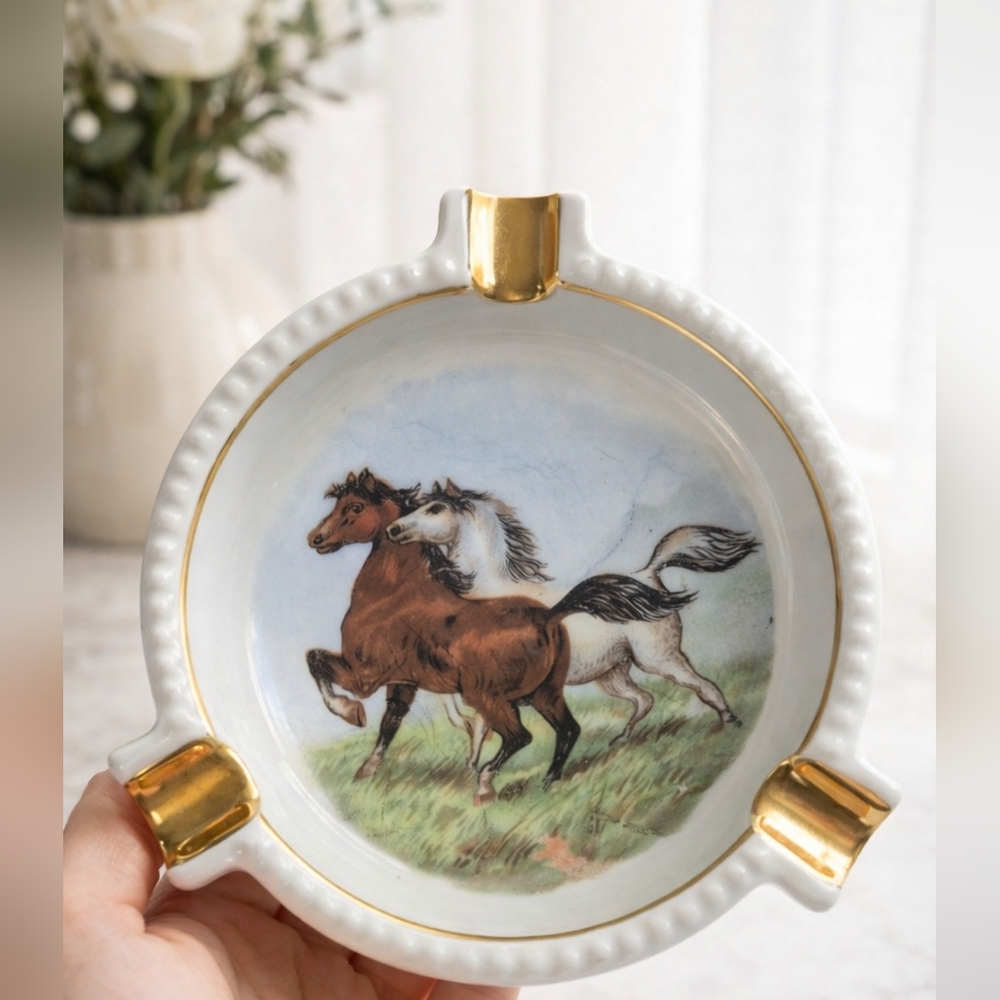 Schumann Arzberg Germany Porcelain Ashtray Gold Trim Horse Motif E&R 1886
